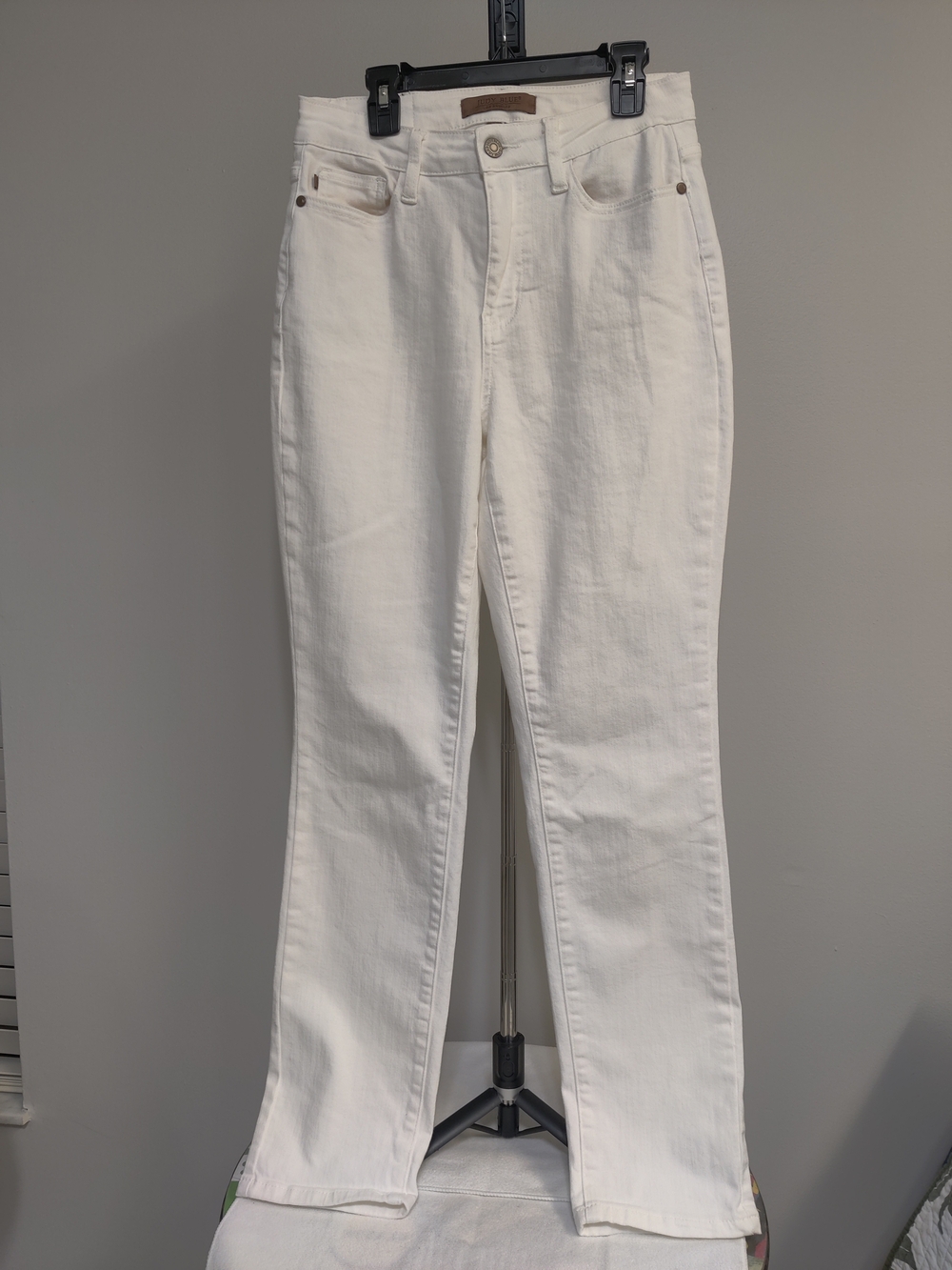 Judy Blue Cream High-Rise Flare Jeans